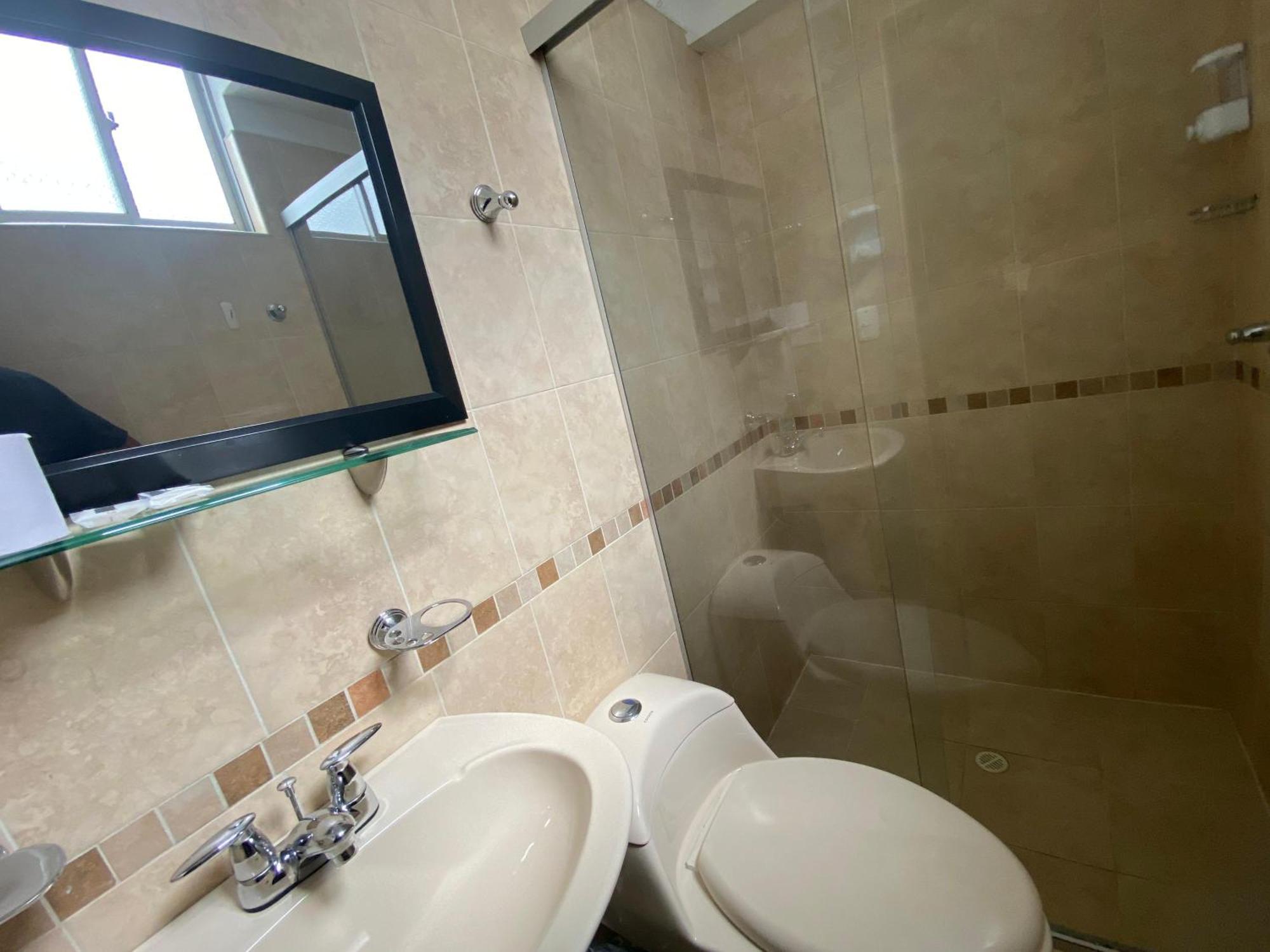 Apartaestudios Laureles Меделин Екстериор снимка