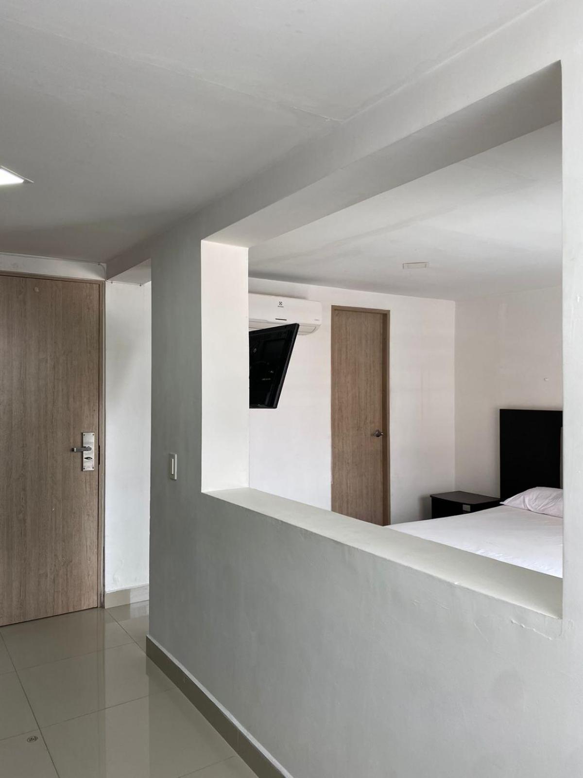 Apartaestudios Laureles Меделин Екстериор снимка